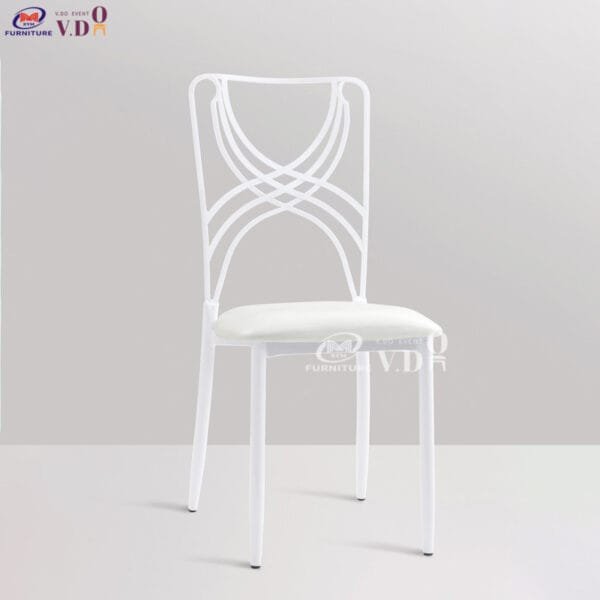 Banquet Iron Chameleon Chair with Soft Seat Bag (1)