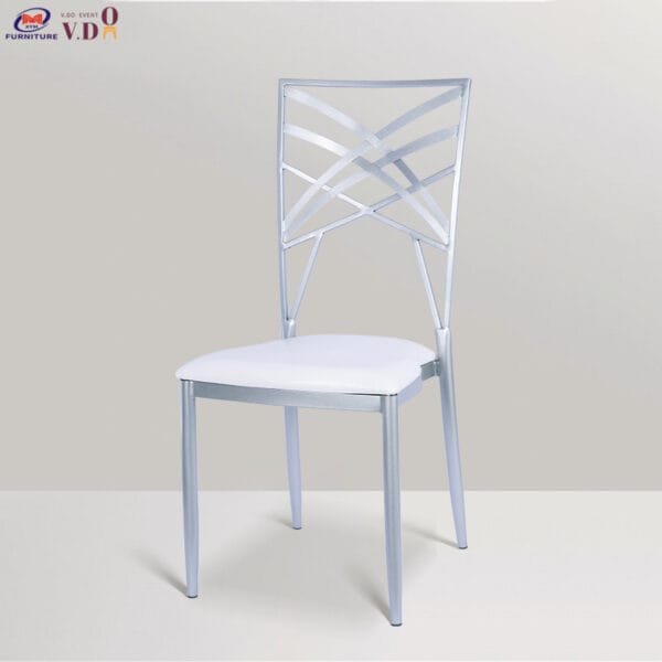 Banquet Iron Chameleon Chair with Soft Seat Bag (1)