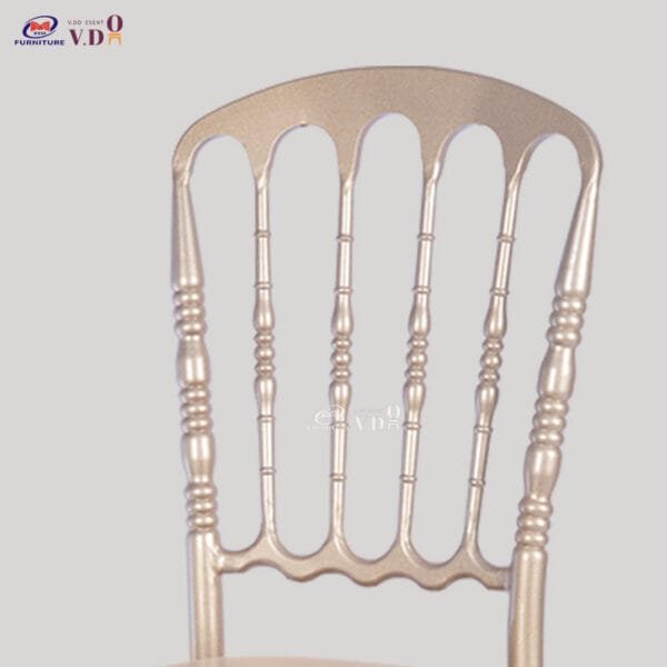 Napoleon Chair with Seat Bag (1)
