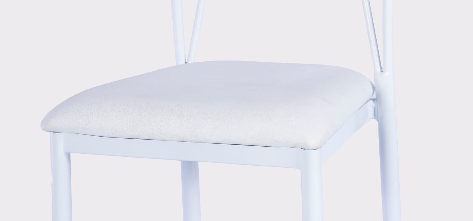 White Chameleon Chair with Seat Bag