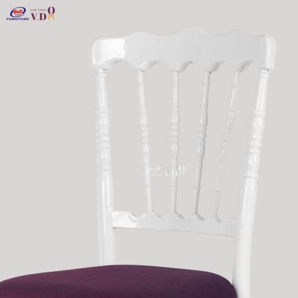 White Napoleon Chair with Red Seat Bag