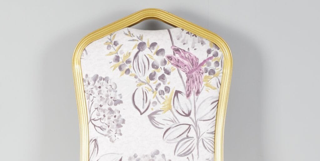 Pointed Back Banquet Chair