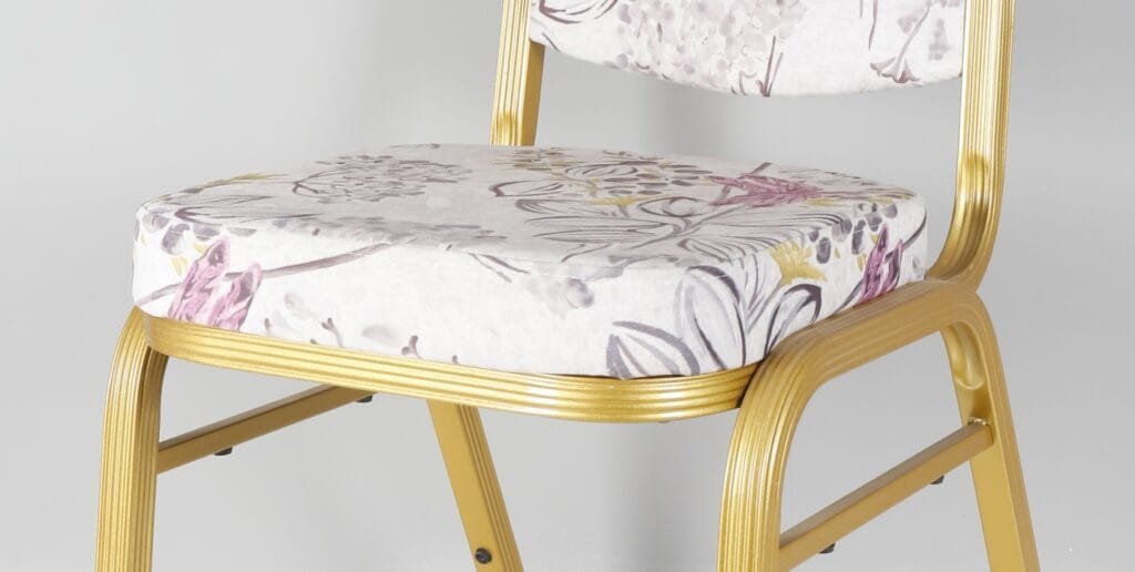 Pointed Back Banquet Chair