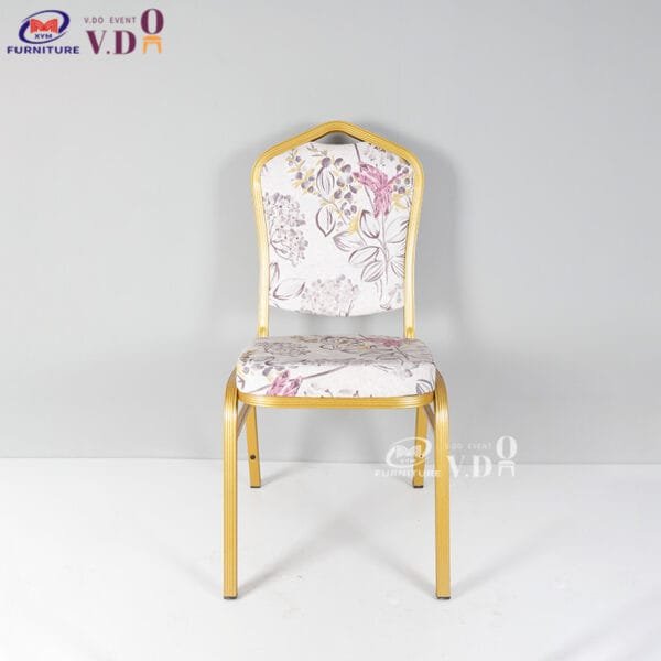 Pointed Back Banquet Chair