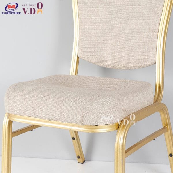Round Back Banquet Chair (2)