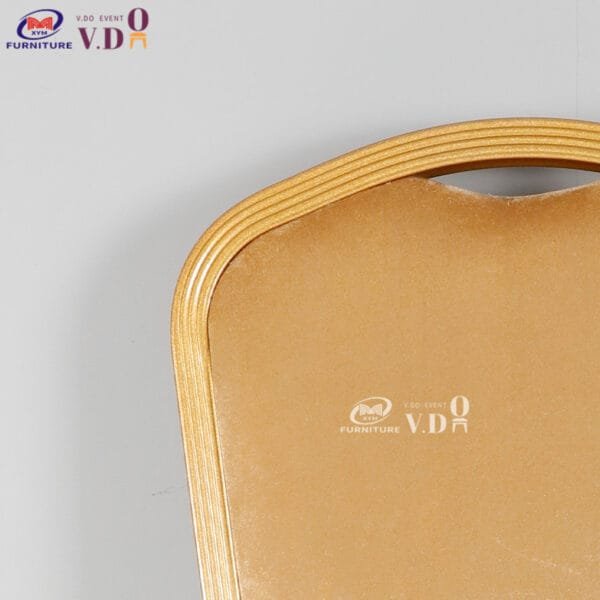 banquet chairs (6)